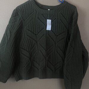 Maurices BNWT sweater SZ.Large